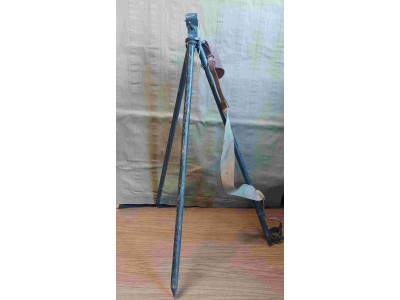 Trojnožka (tripod)GB II.sv.válka